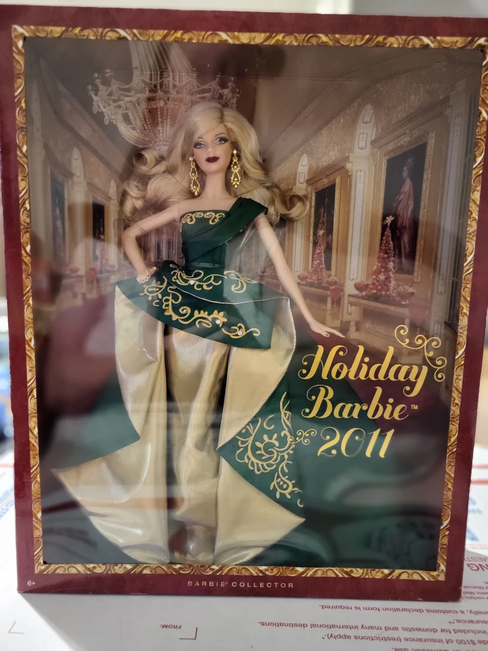 Barbie Holiday Barbie 2011 Collector Doll - Green and Gold - Picture 1 of 7